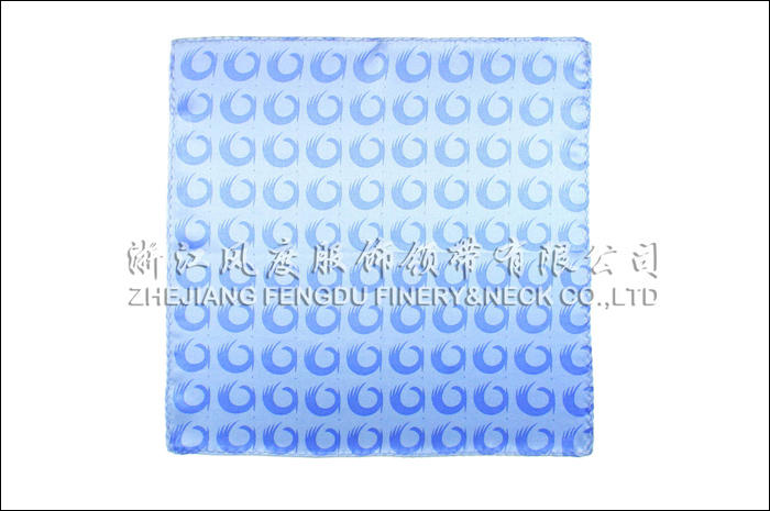 6187764_青島國(guó)際機(jī)場(chǎng)真絲小方巾-2.jpeg