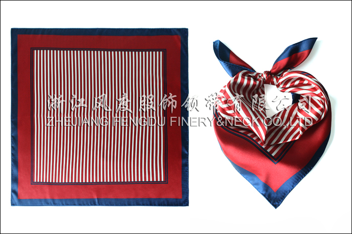 ?？诿捞m機(jī)場免稅店 仿絲小方巾 規(guī)格：53x53cm