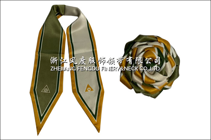 真絲雙層尖角長巾，農(nóng)業(yè)發(fā)展銀行.jpg